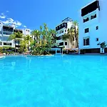 Boho Riviera, Near Nikki Apartman Marbella