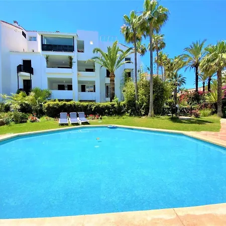 Boho Riviera, Near Nikki