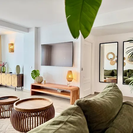 Boho Riviera, Near Nikki Apartmán