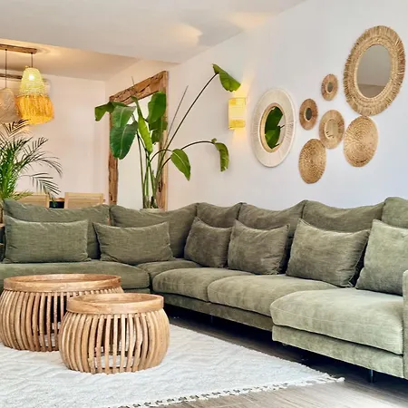 Boho Riviera, Near Nikki شقة
